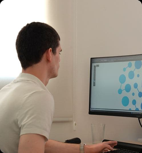 L'équipe Ma Réputation En Ligne au travail